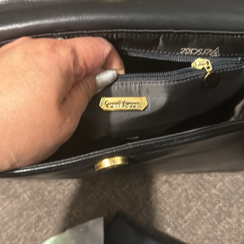 Gianni Versace handbag, original dustbag, minimum signs of wear & Keychain - Picture 10 of 16